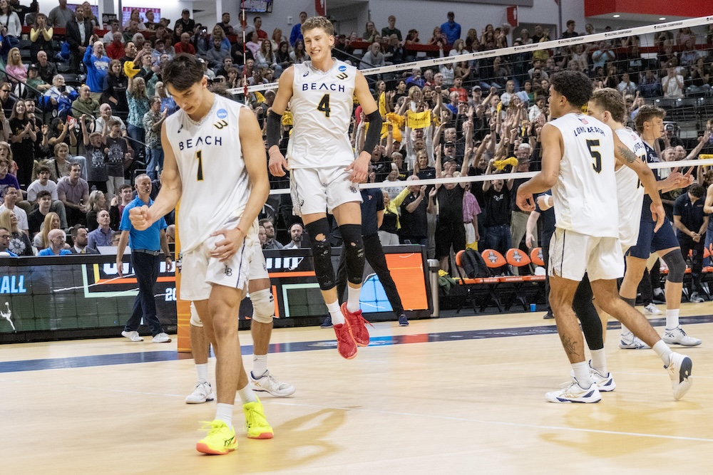 long-beach-state-men-s-volleyball-takes-down-pepperdine-advances-to