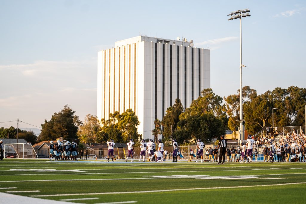 Comptonfootball8 22 25 05869