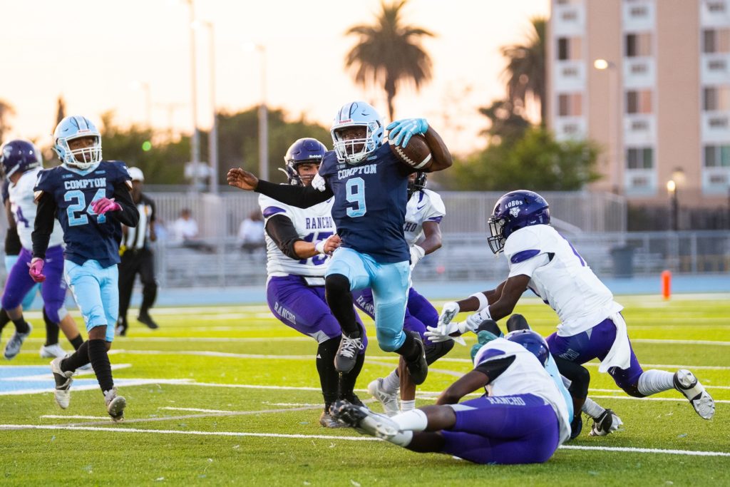 Comptonfootball8 22 25 05982