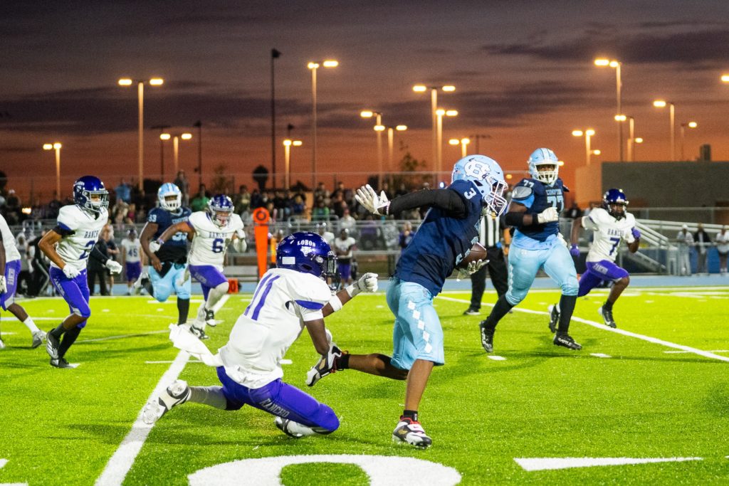 Comptonfootball8 22 25 06378