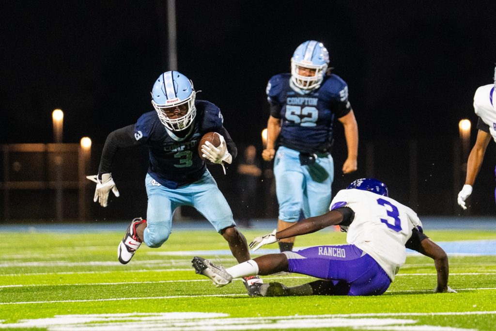 Comptonfootball8 22 25 06458