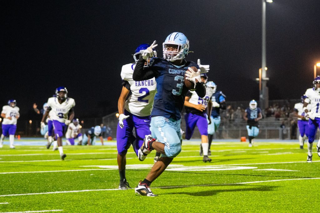 Comptonfootball8 22 25 06471