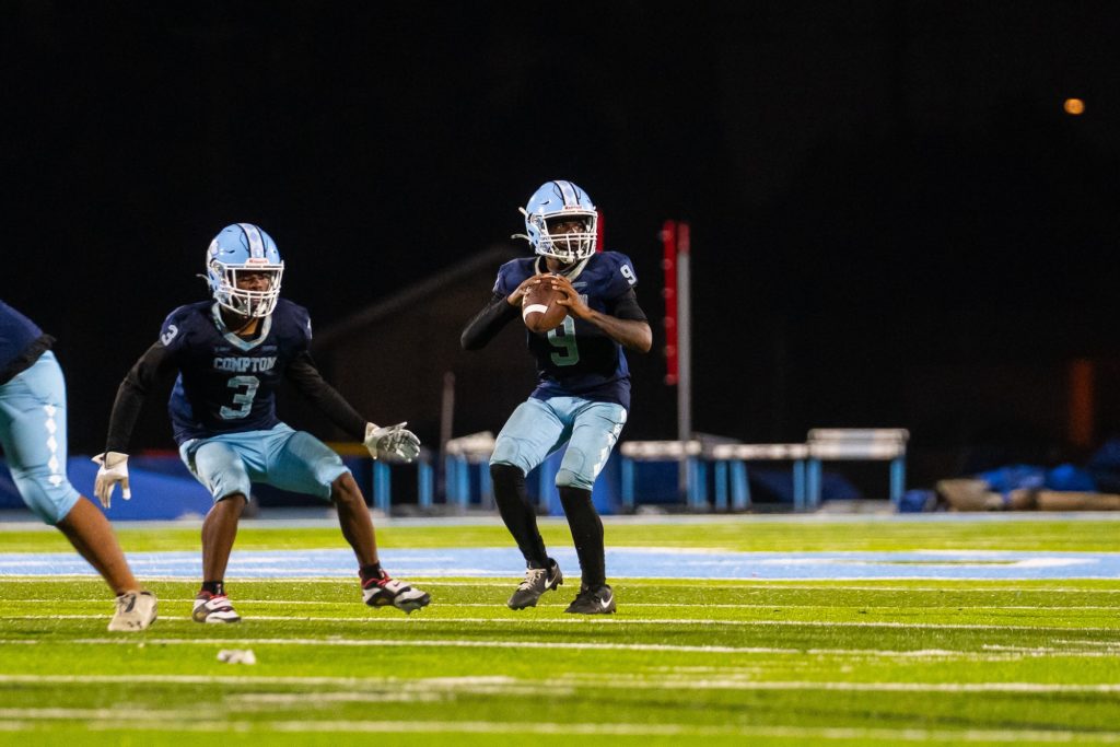 Comptonfootball8 22 25 06833