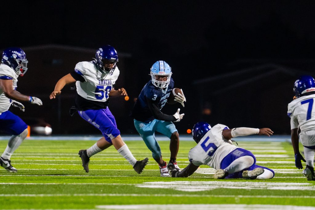 Comptonfootball8 22 25 06884