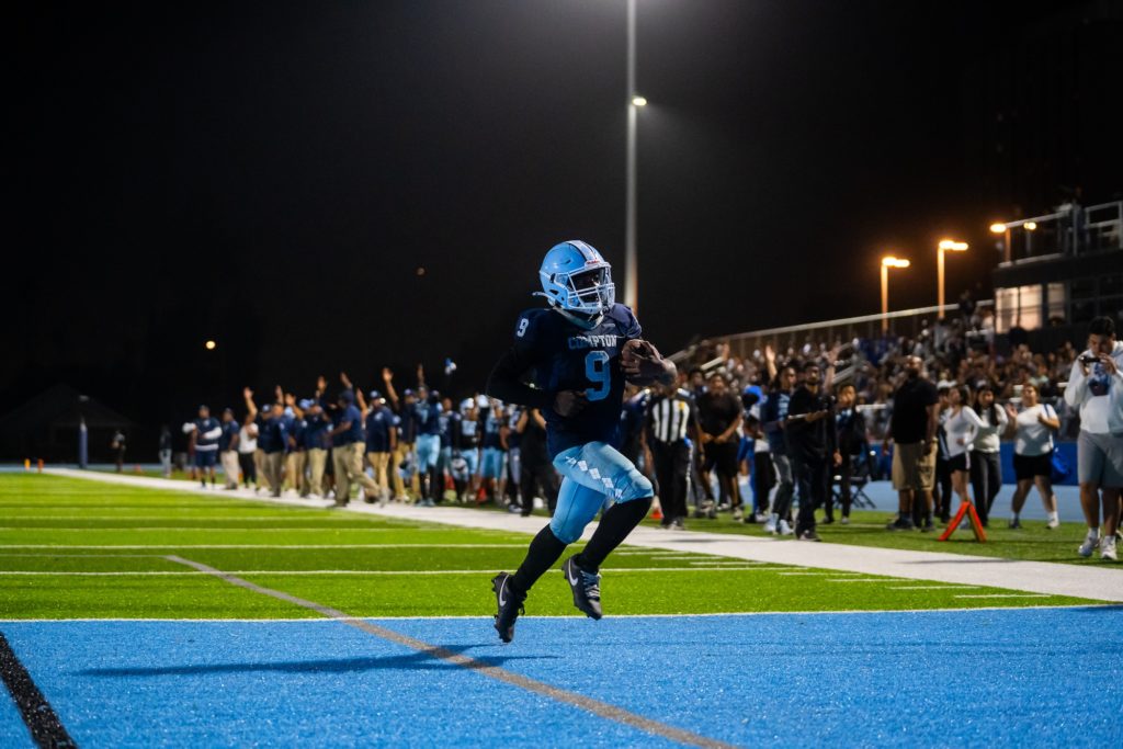 Comptonfootball8 22 25 06919