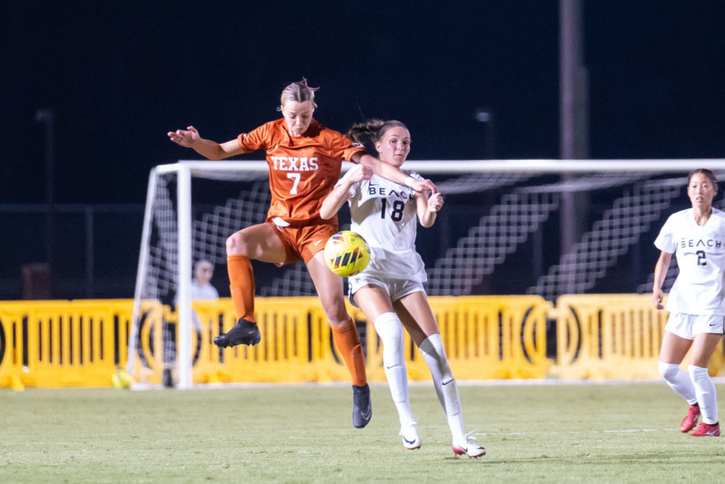 Lbsuvstexanssoccer 27