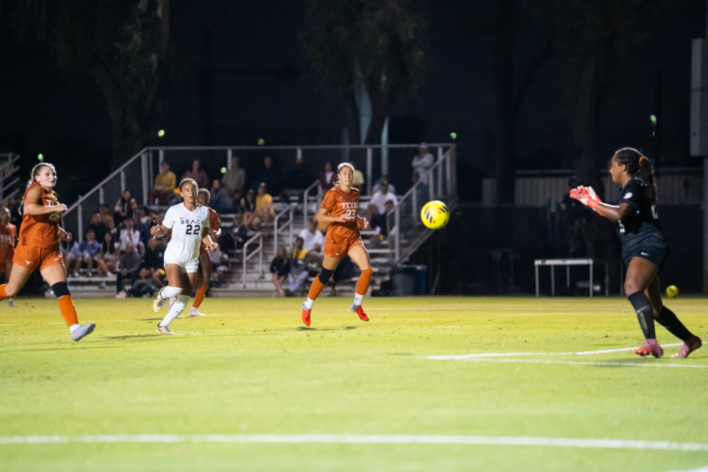 Lbsuvstexanssoccer 30