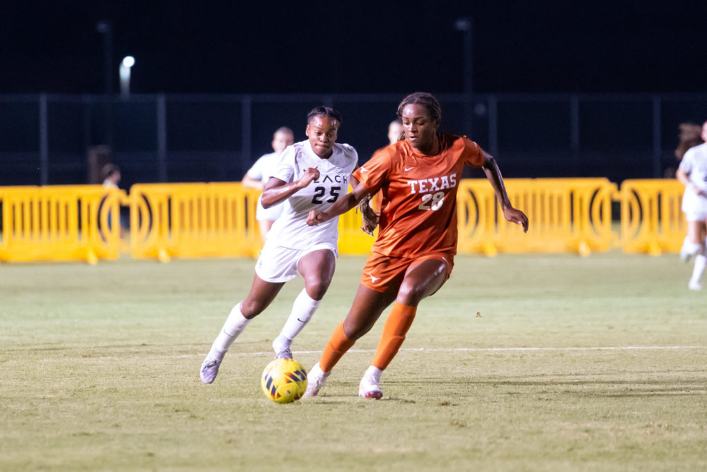 Lbsuvstexanssoccer 38
