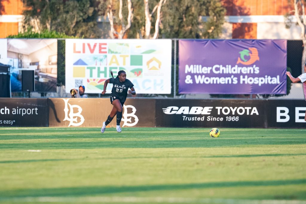 Lbsuvsuscwsoccer 03451