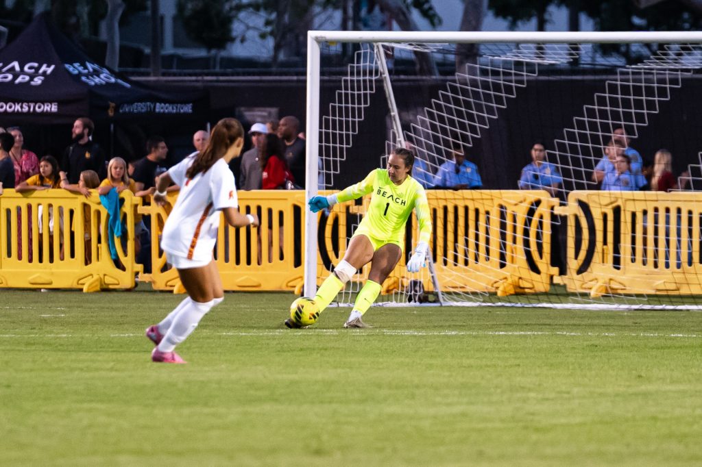 Lbsuvsuscwsoccer 03760