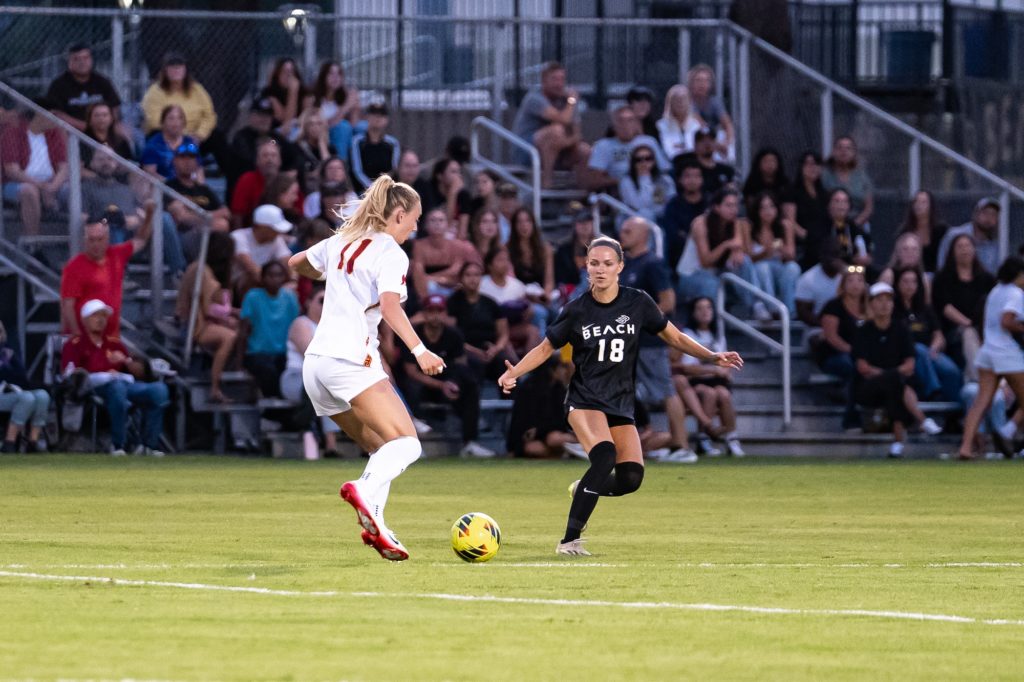 Lbsuvsuscwsoccer 03792