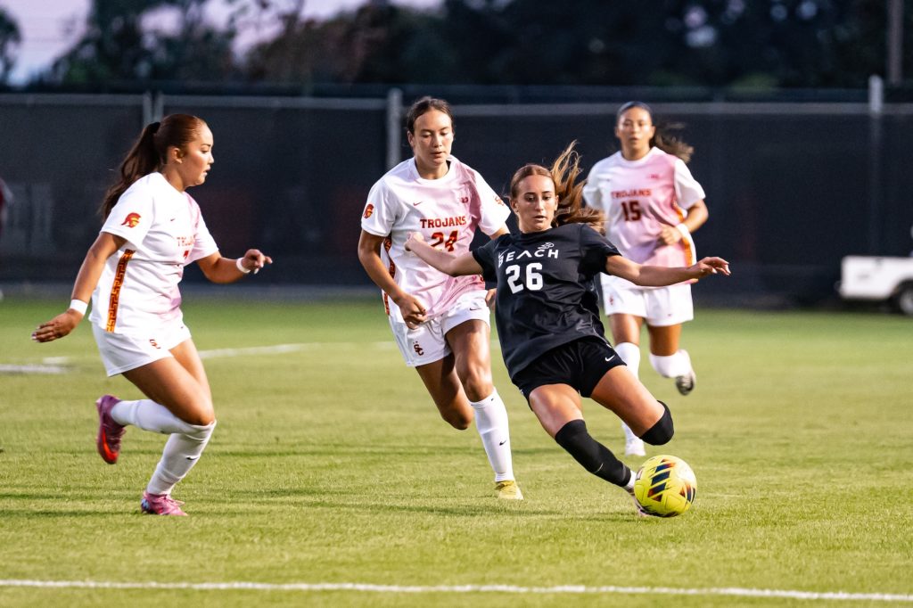 Lbsuvsuscwsoccer 03852