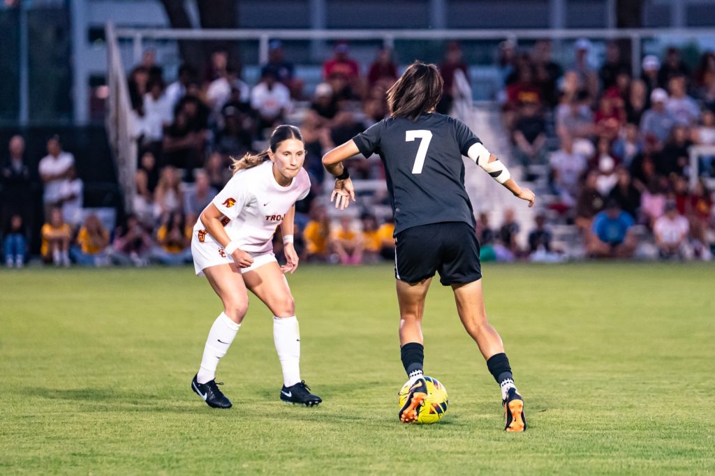 Lbsuvsuscwsoccer 03881