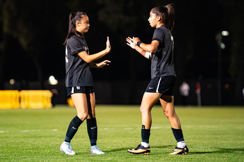 Lbsuvsuscwsoccer 04183