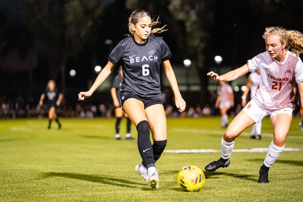 Lbsuvsuscwsoccer 04198