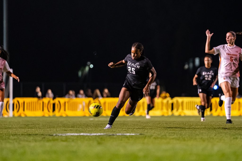 Lbsuvsuscwsoccer 04238