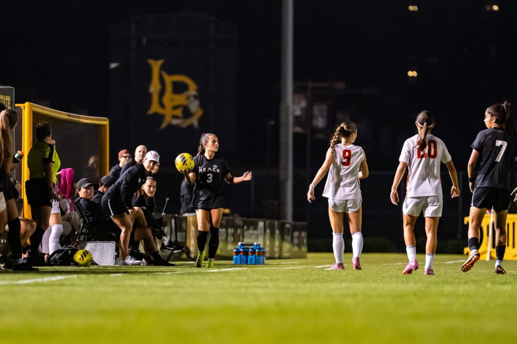 Lbsuvsuscwsoccer 04256