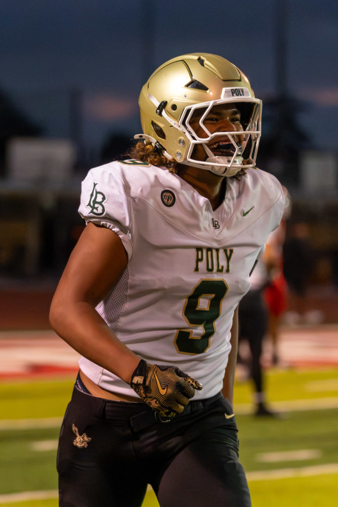 2025polylakewoodfootball 10