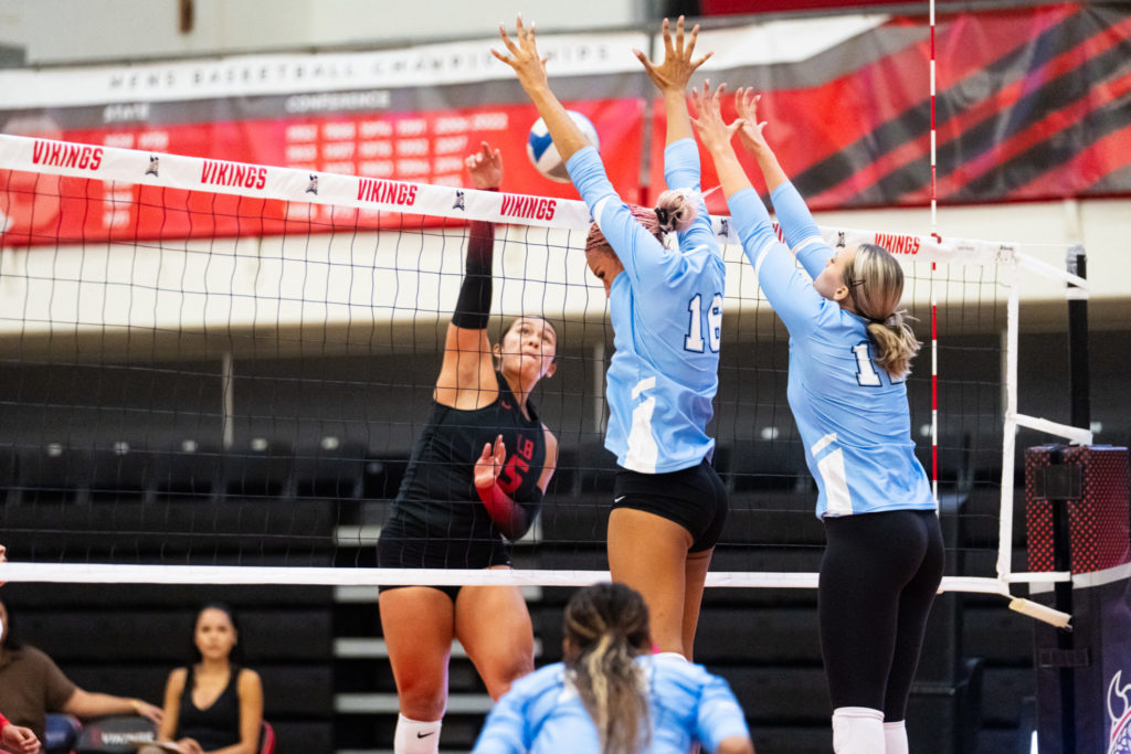 Lbcc vs moorpark 08881