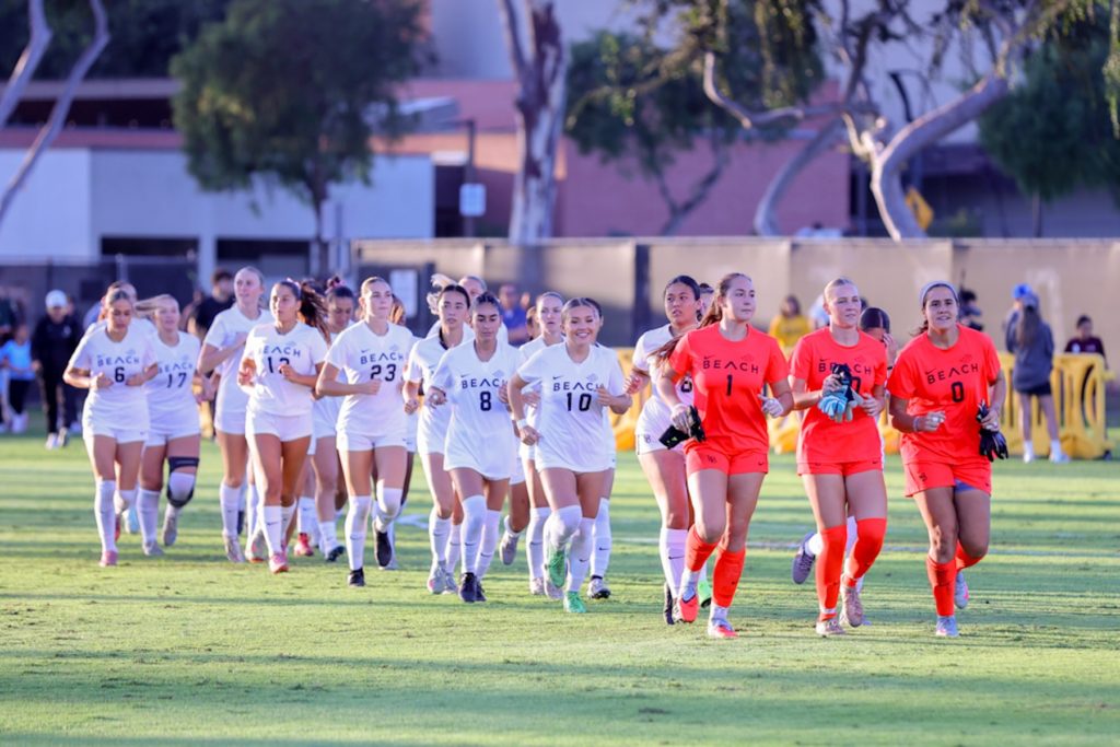 2025 10 05 562 wsoc lbsuvsuci 001