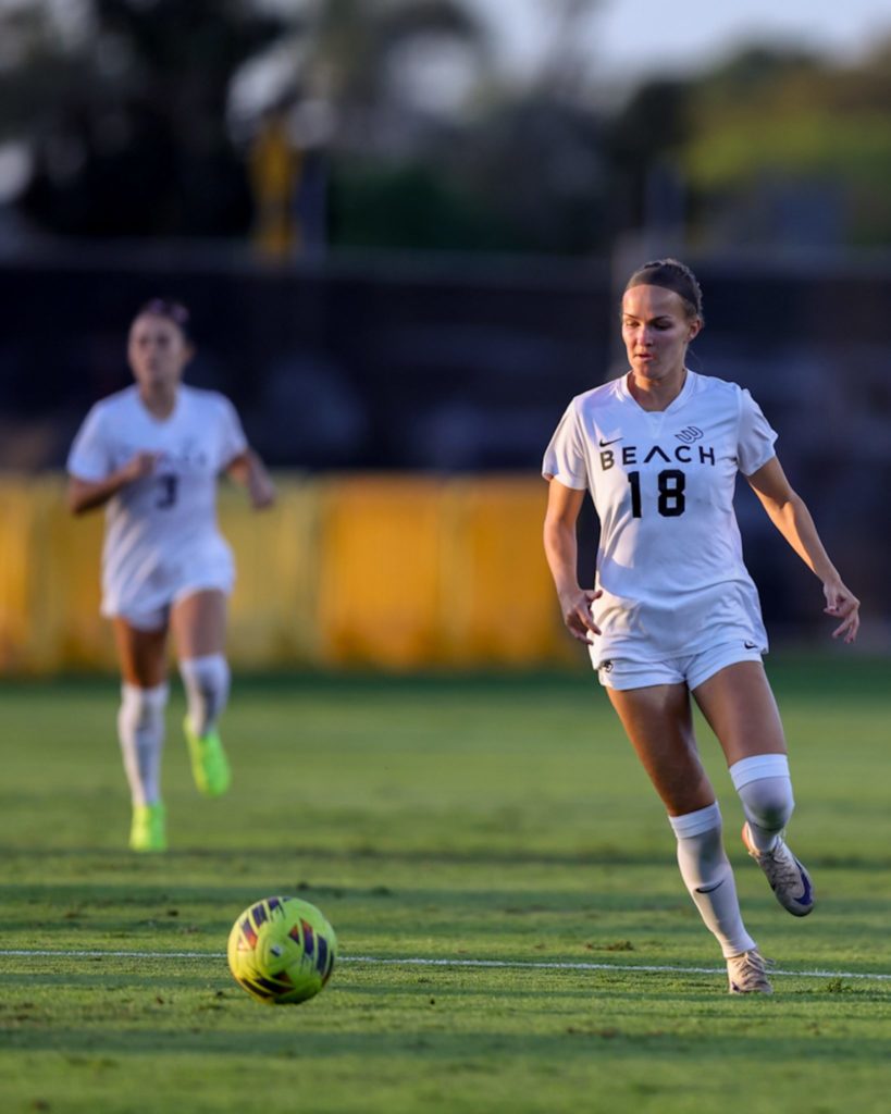 2025 10 05 562 wsoc lbsuvsuci 005