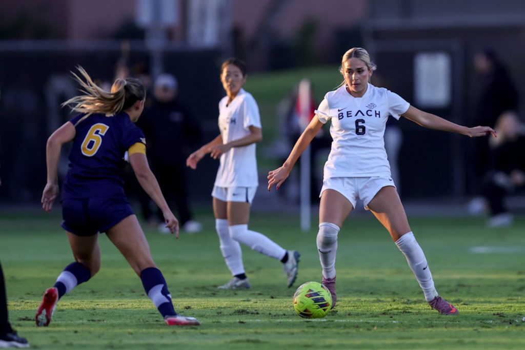 2025 10 05 562 wsoc lbsuvsuci 008