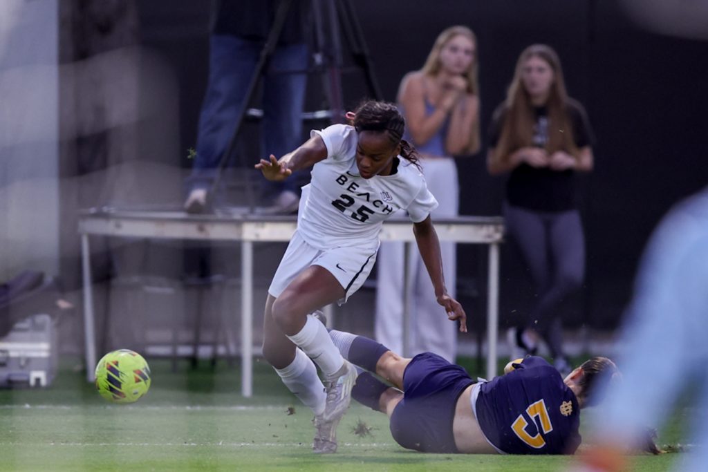 2025 10 05 562 wsoc lbsuvsuci 025