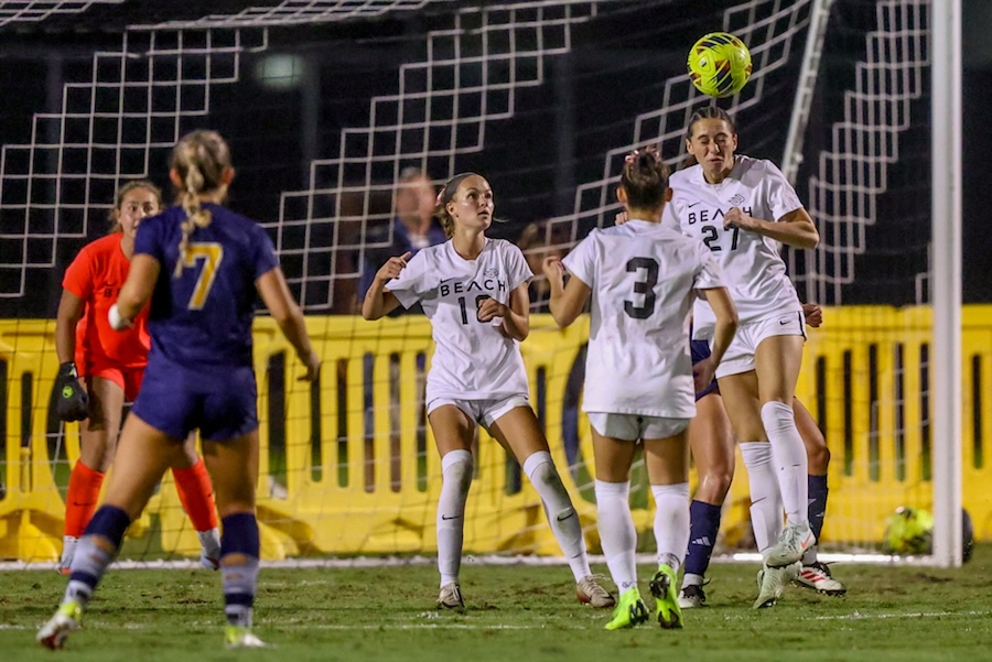 2025 10 05 562 wsoc lbsuvsuci 037