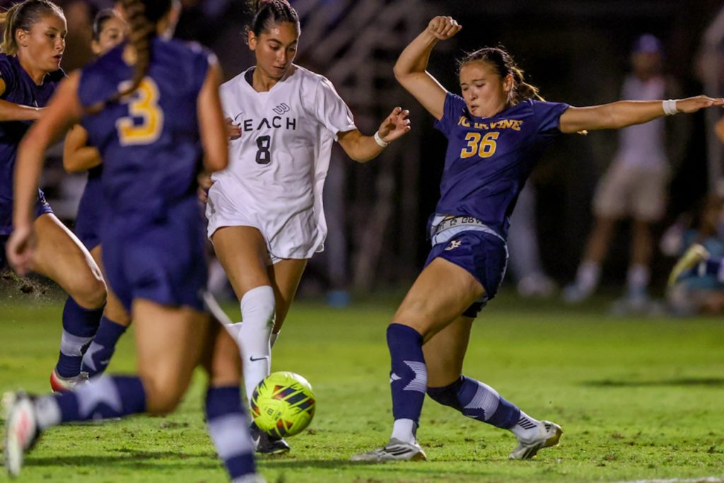 2025 10 05 562 wsoc lbsuvsuci 042