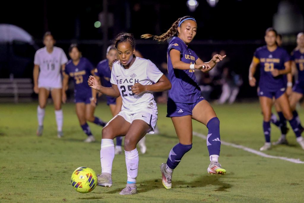2025 10 05 562 wsoc lbsuvsuci 048