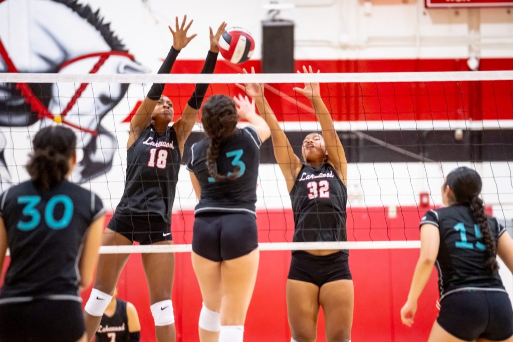 Lakewood girls vb play offs 08372