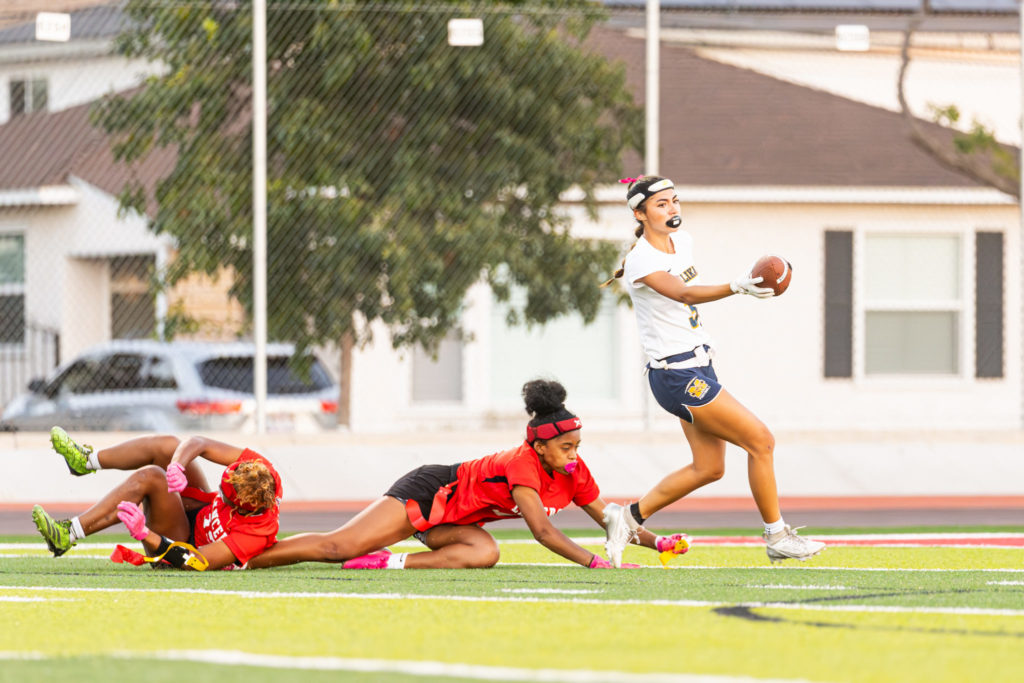 Millikan vs lakewood flagfootball 00657