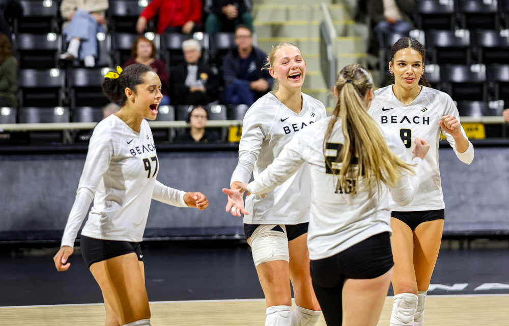 2025 11 13 562 WVB LBSUvsUCR