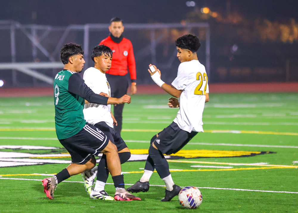 2025 12 17 VBSoccer PolyvsCabrillo