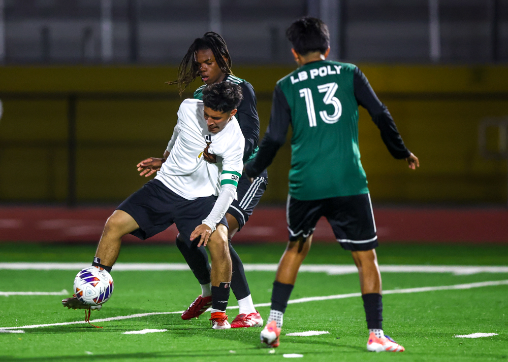 2025 12 17 VBSoccer PolyvsCabrillo