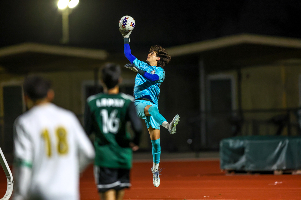 2025 12 17 VBSoccer PolyvsCabrillo