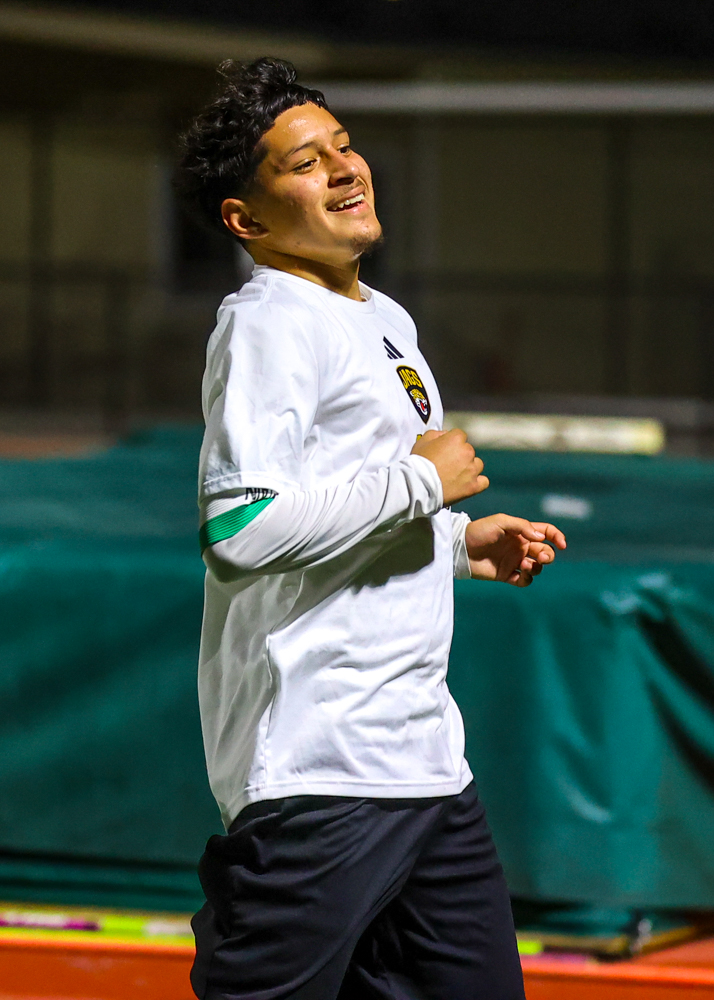 2025 12 17 VBSoccer PolyvsCabrillo