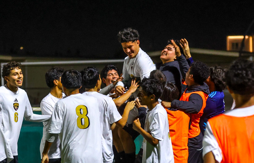 2025 12 17 VBSoccer PolyvsCabrillo