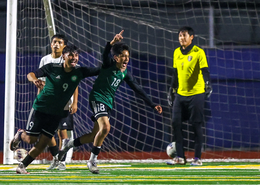 2025 12 17 VBSoccer PolyvsCabrillo