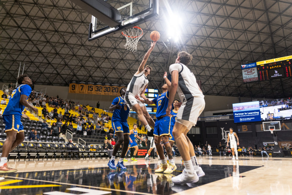 LBSU vs UCR MBB 1