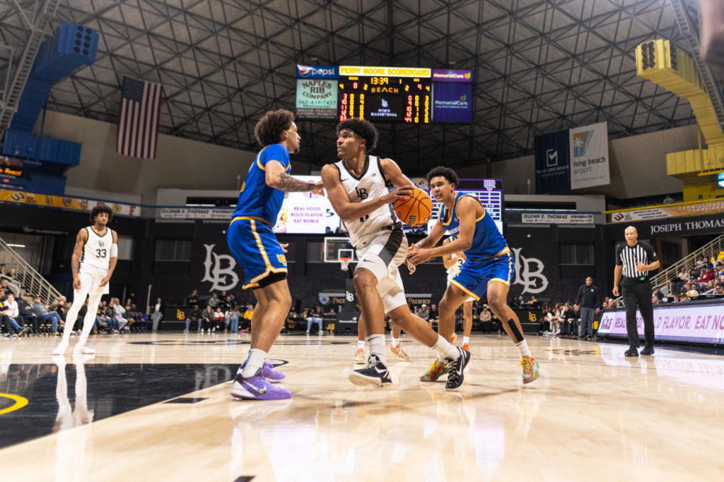 LBSU vs UCR MBB 1