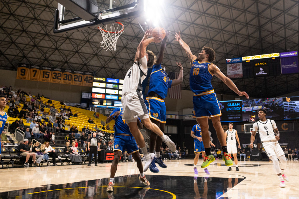 LBSU vs UCR MBB 1