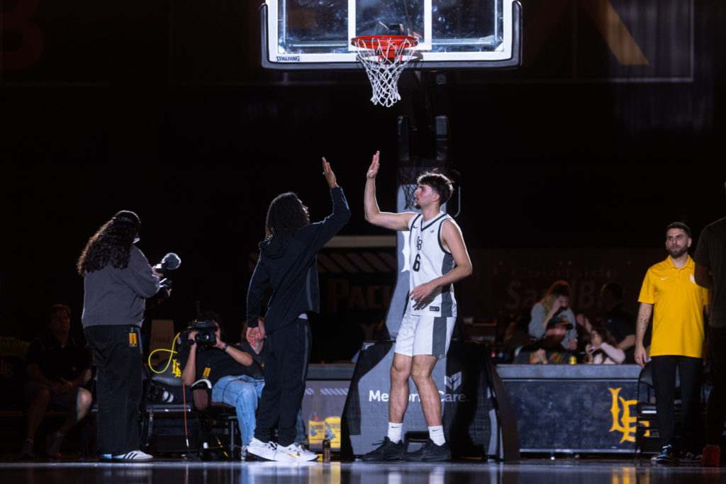 LBSU vs UCR MBB 1