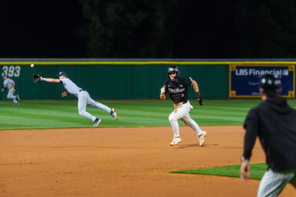 LBSUvsBYUBASEBALL 1
