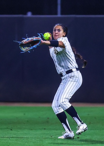 2026 04 03 562 Softball LBSUvsUCDavis