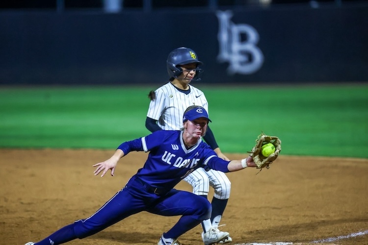 2026 04 03 562 Softball LBSUvsUCDavis