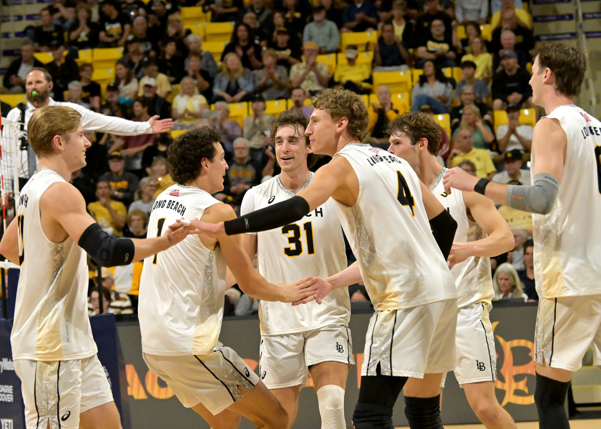 Men’s Volleyball: No. 3 Long Beach State Beats No. 5 UC Irvine In Five ...