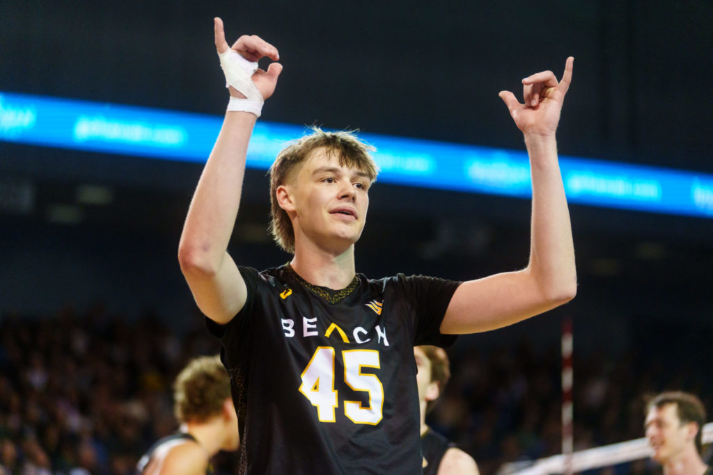 LBSU VS HAWAIIMVBRASHEEDRC 1