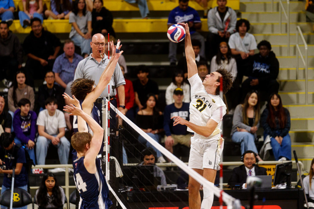 LBSU vs UCSD MVB 1