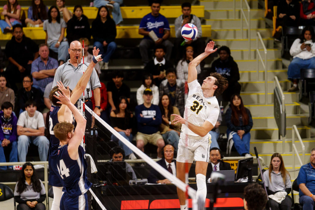 LBSU vs UCSD MVB 1